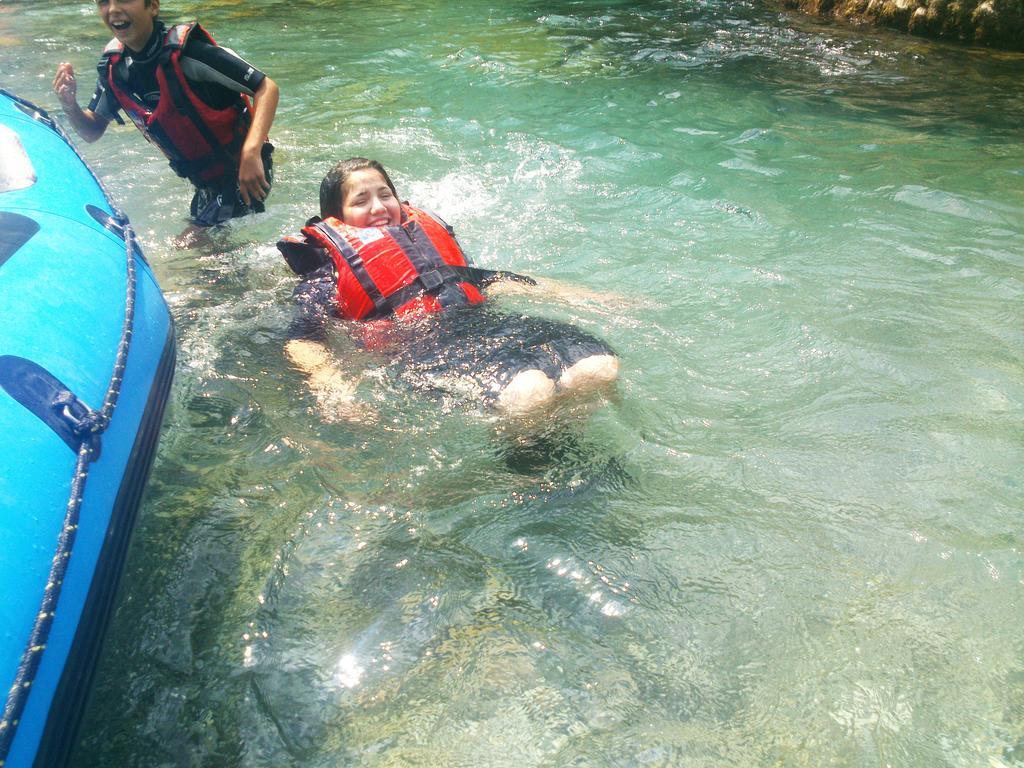 Rafting Camp Tara Center Tri Vodenice Bastasi Eksteriør billede